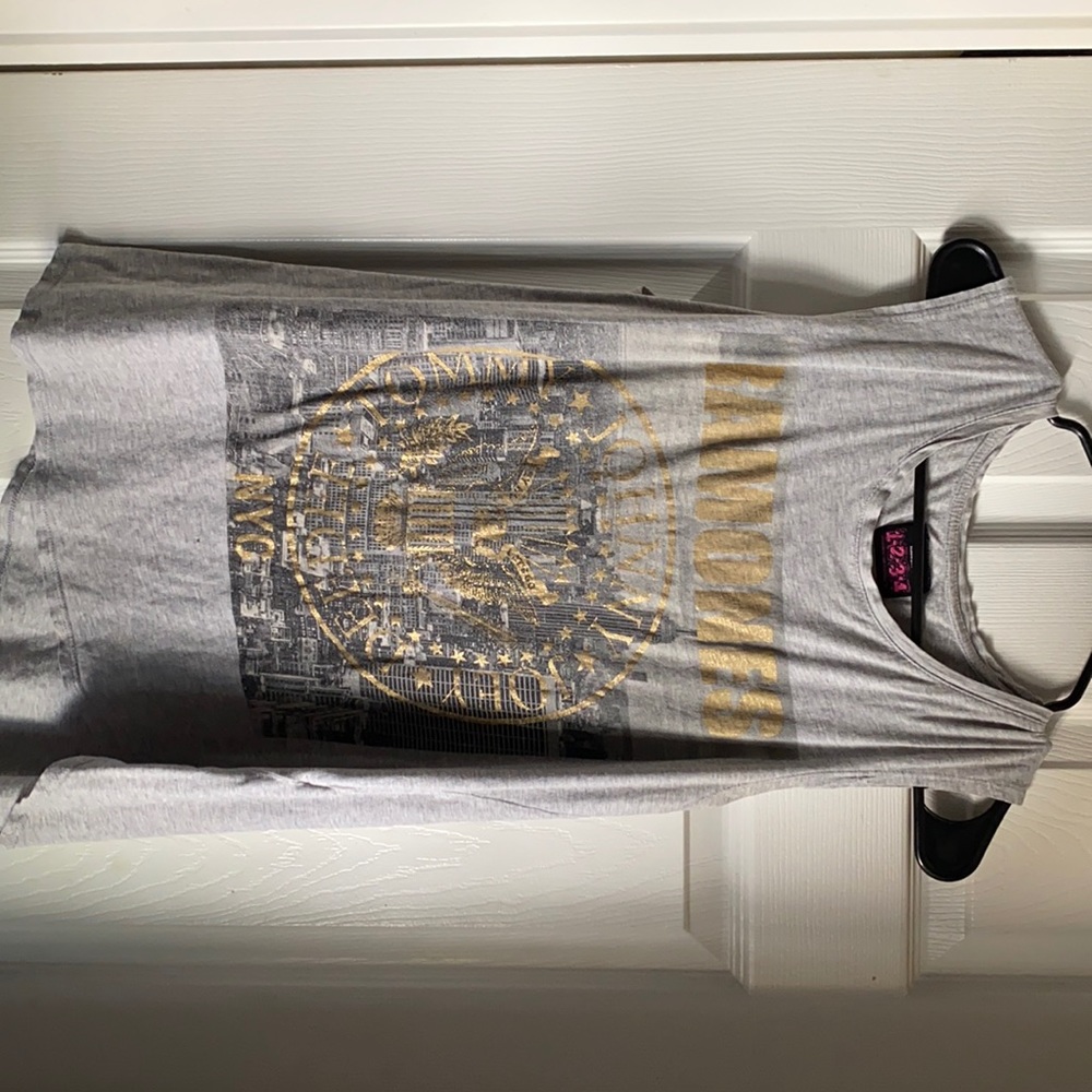 Ramones tank